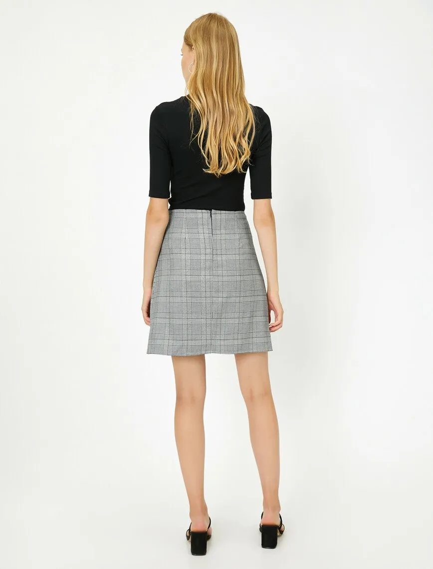 12103 Grey Pleated Mini Skirt