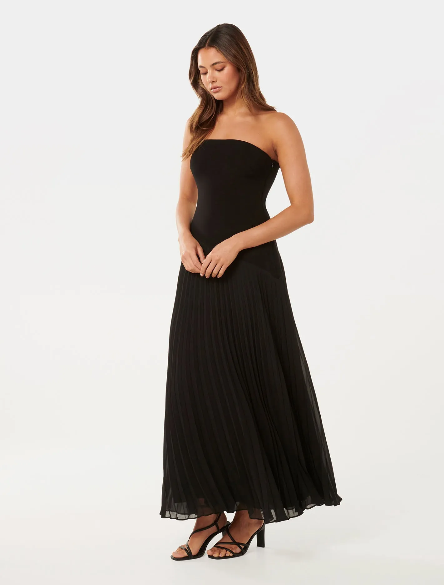 Capri Strapless Pleat Midi Dress