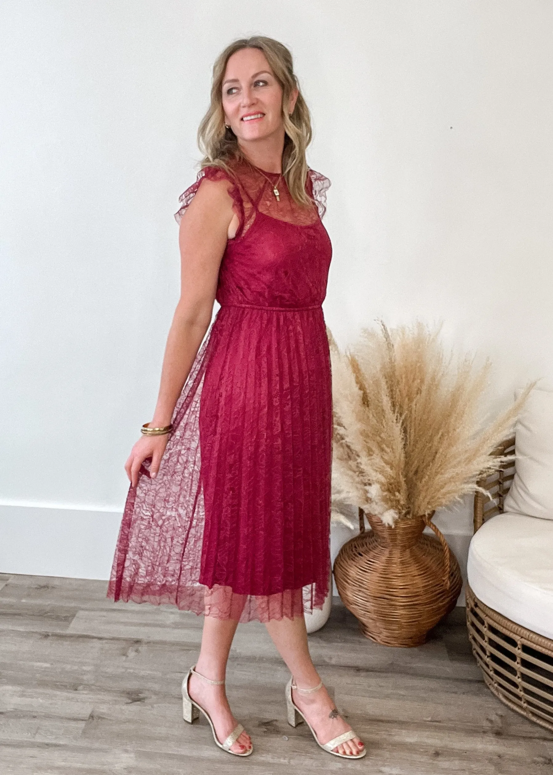 Floral Lace Pleated Midi Dress - Wine