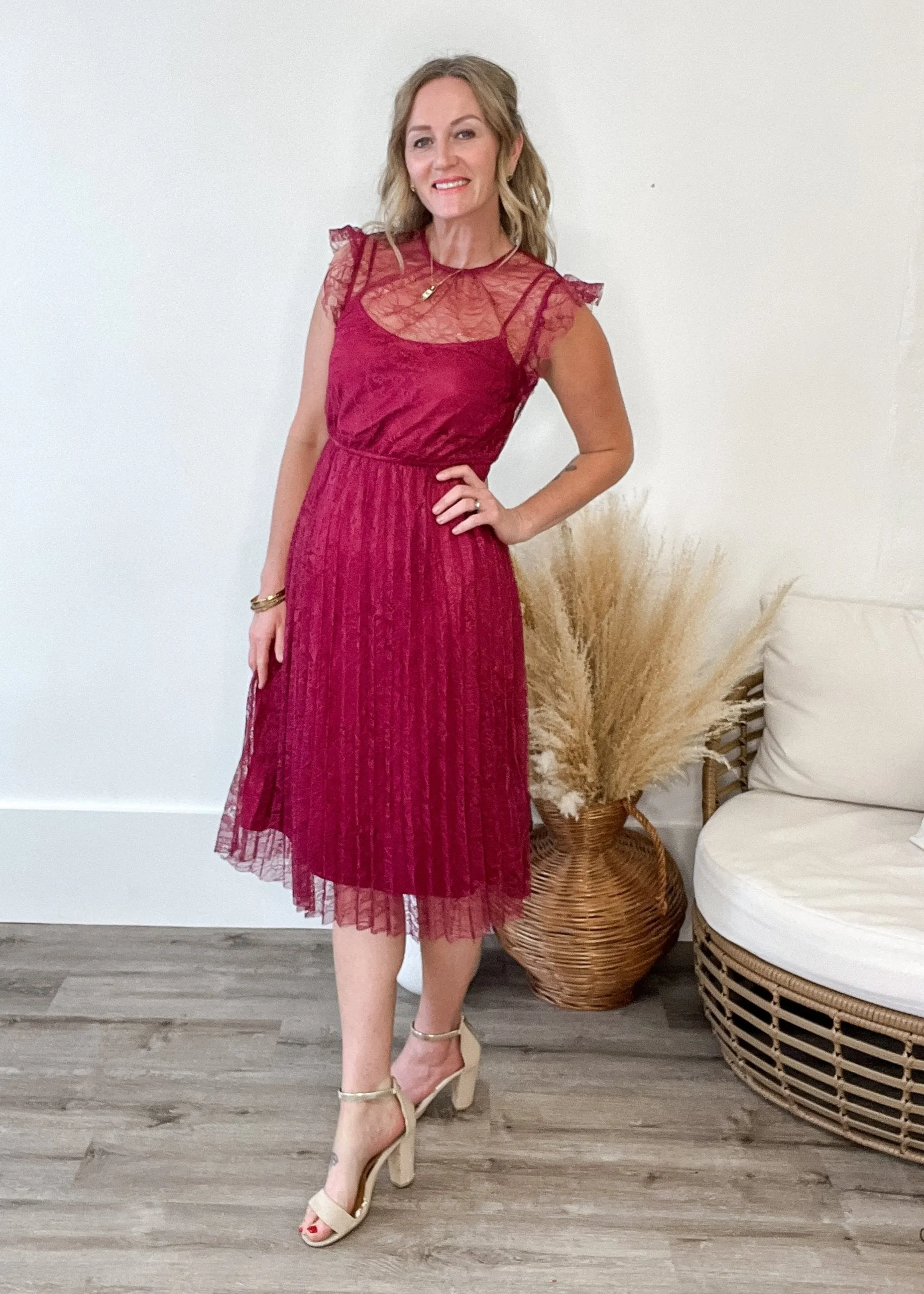 Floral Lace Pleated Midi Dress - Wine