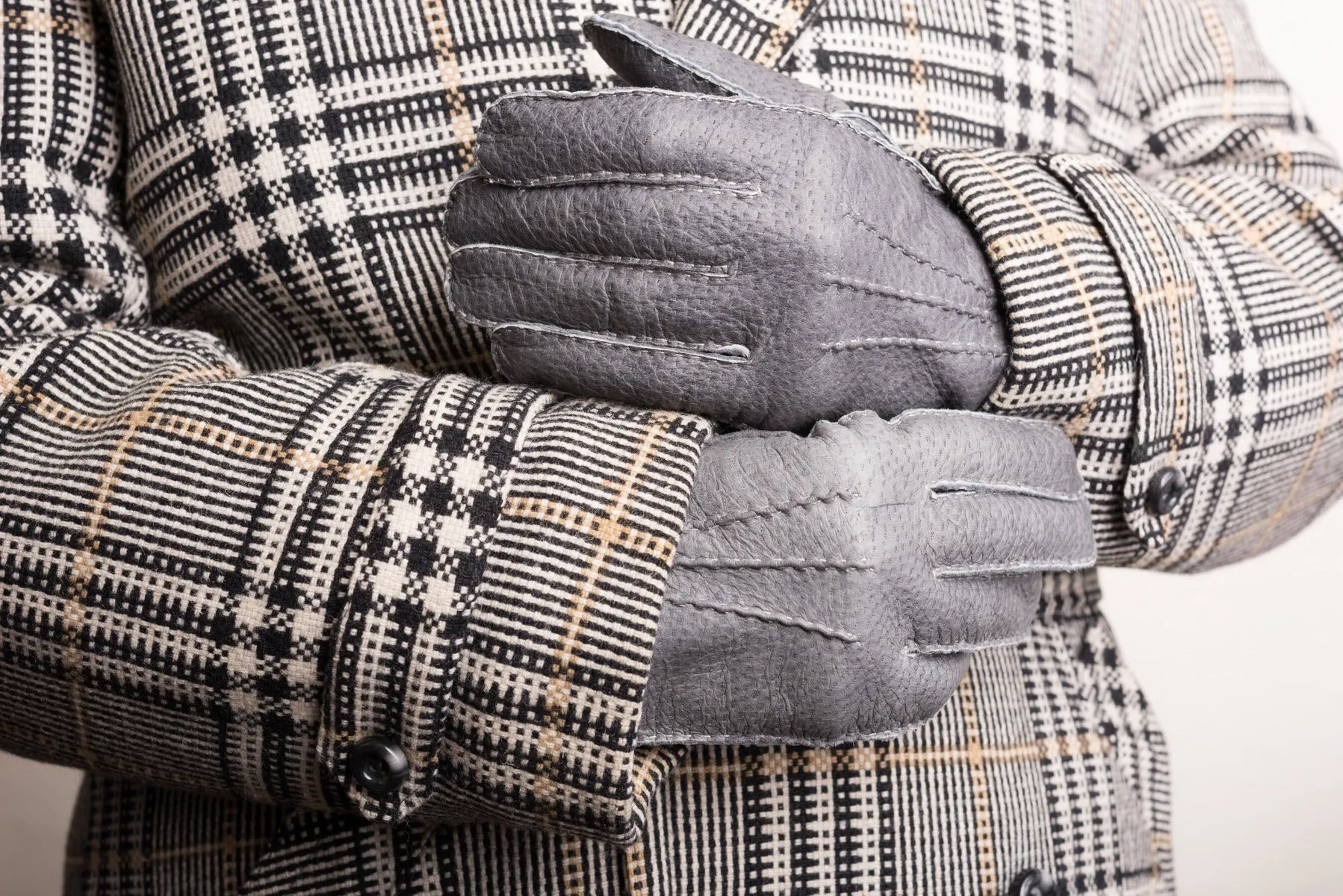 Gray Unlined Peccary Gloves