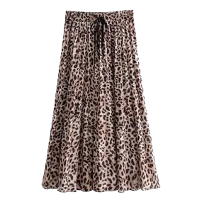 Stylish Bowfront Pleated Skirt