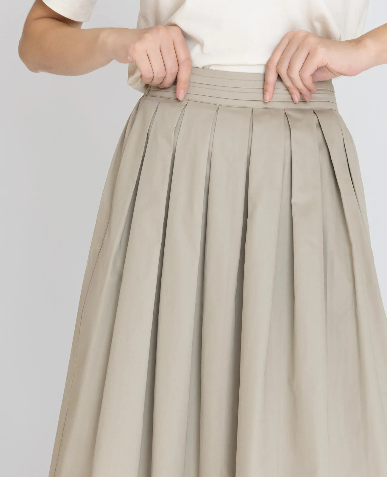 Supima Poplin Pleated Midi Skirt