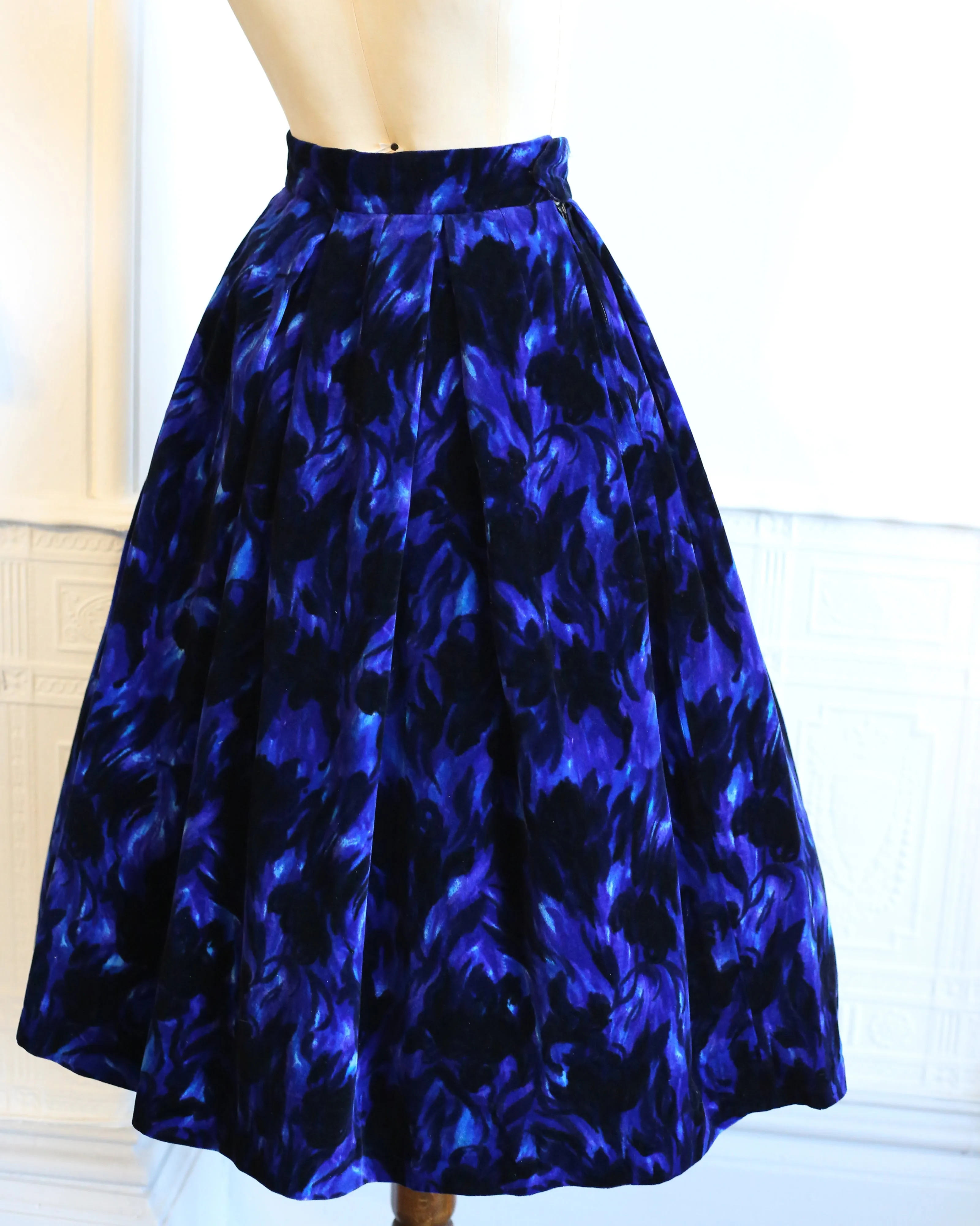 Vintage 1950s Blue Floral Velvet Skirt