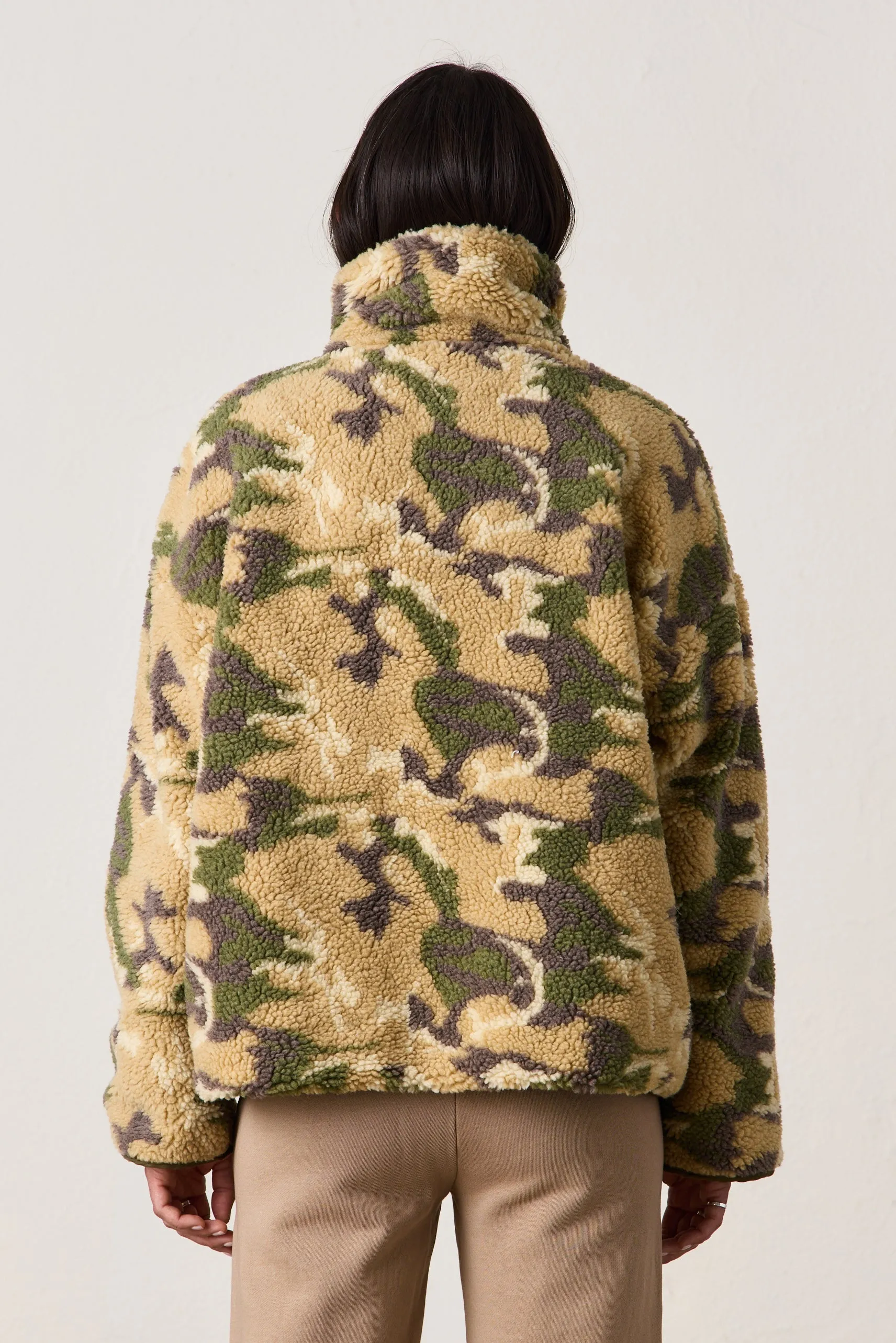 WYATT OVERSIZED SHERPA JACKET / NUDE CAMO