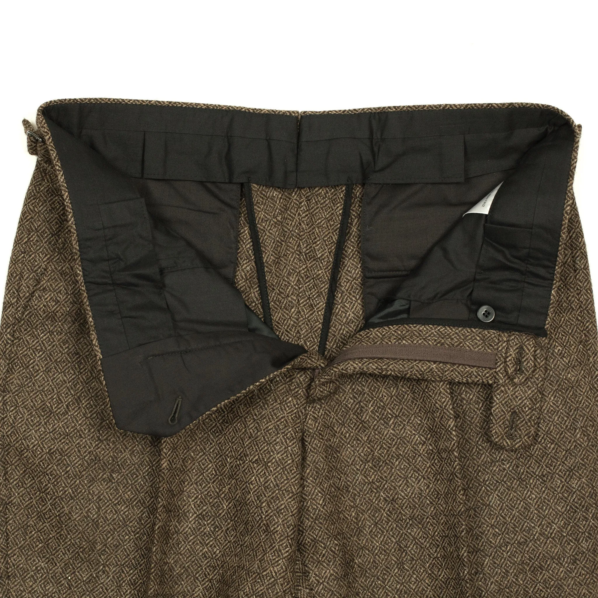 x Sartoria Carrara: Pleated trousers in brown undyed wool diamond tweed